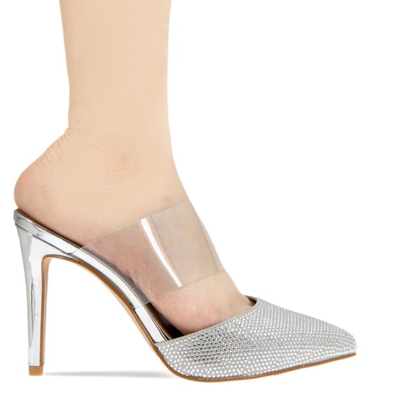 BCBG Harnie Pointed Toe Mule (Women), size 8.5 - Picture 6 of 6